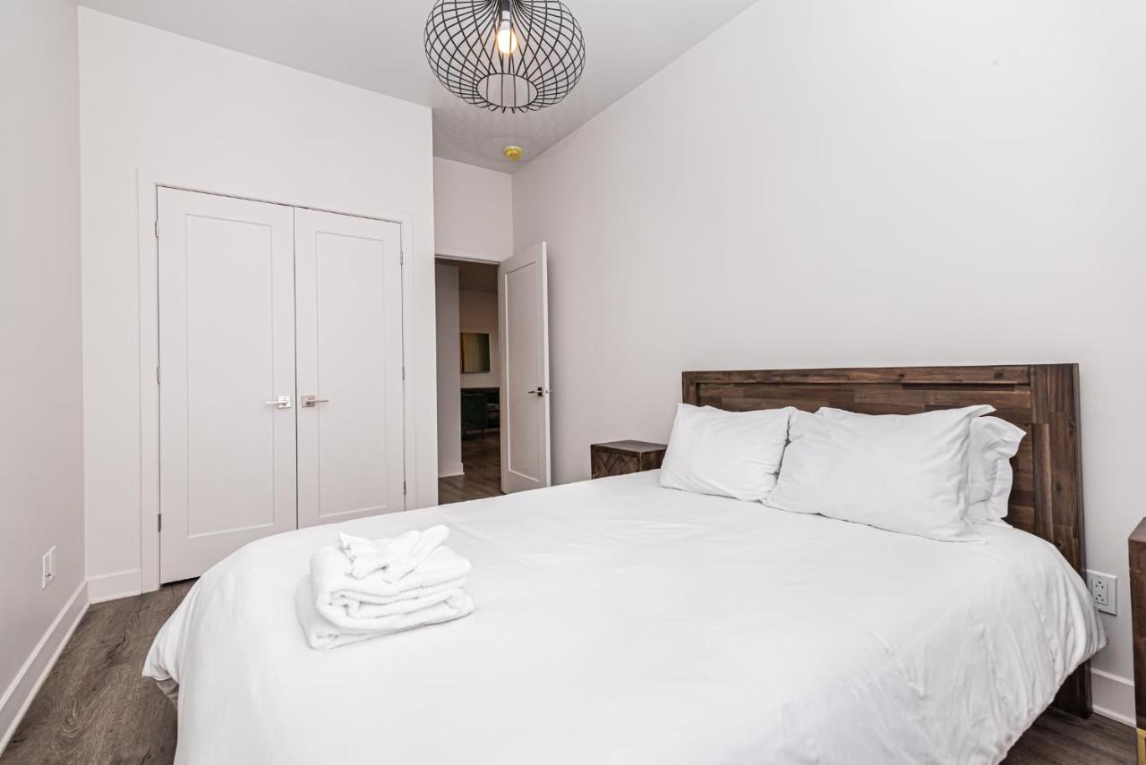 2 Bedroom Luxury In The Mile End By Den Stays Montréal Exterior foto