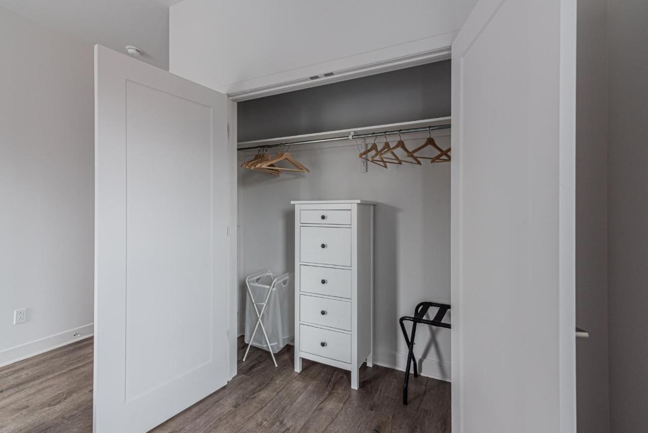 2 Bedroom Luxury In The Mile End By Den Stays Montréal Exterior foto